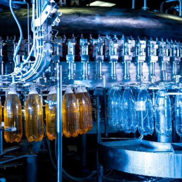 Qualidade Consistente: As Vantagens de Usar um Preenchedor de Garrafas Automático