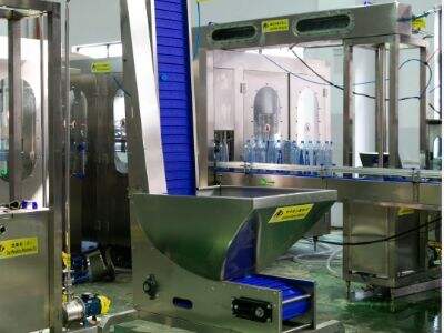 5 Key Benefits of Using a Water Filling Machine