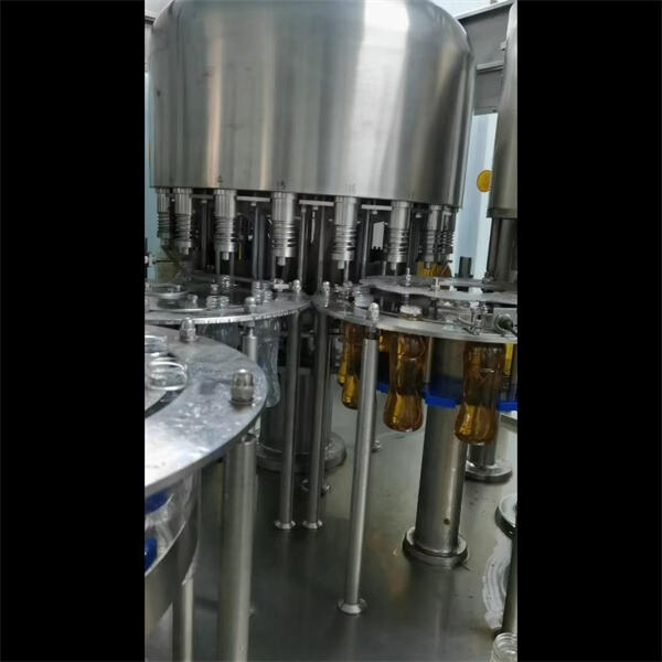 Aseptička tehnologija punjenja pomaže u očuvanju svežine i ukusa soka tokom dužeg vremenskog perioda.