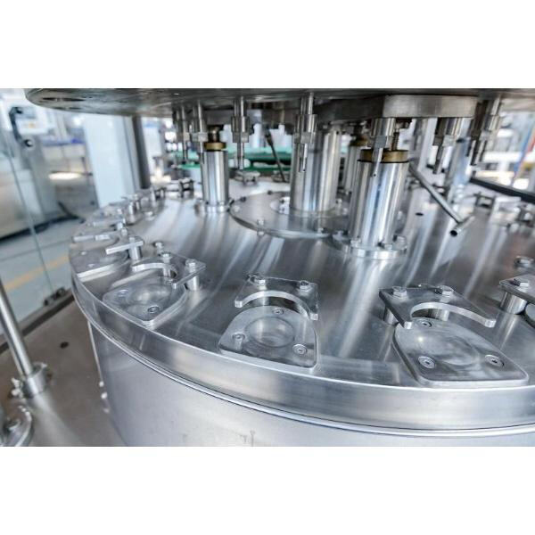 Neljäkertainen monipuolisuus automaattisissa juomien täytteissä