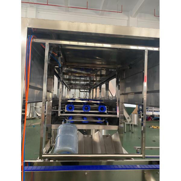 Savršeno za punjenje i pakiranje većih količina tekućih proizvoda