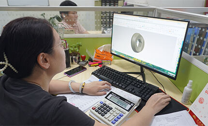 <strong>Rapid prototyping:</strong> <br> Rapidly produce samples or prototypes based on design drawings or 3D models provided by customers to verify the feasibility and performance of the design.