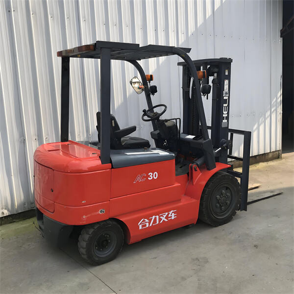 Advantages of Electric Forklifts