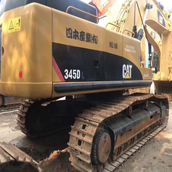 Bien qu'il s'agisse d'une machine d'occasion, le Cat 345 peut offrir d'excellents résultats.