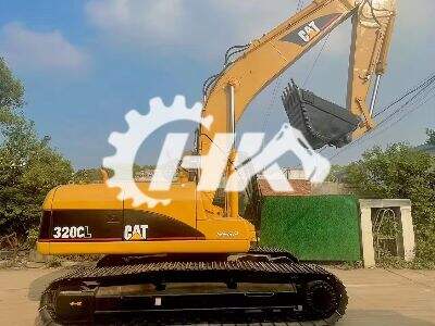 A Contractor's Guide to a Thorough Used Excavator Walk-Around Inspection