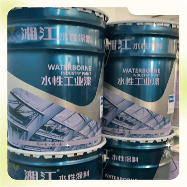 Процесс нанесения и высыхания водорастворимой автомобильной краски.