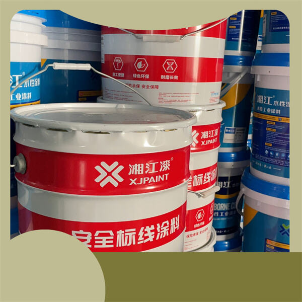 Обеспечивает бесшовную и износостойкую поверхность