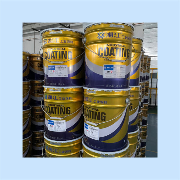 Попрощайтесь с масляными пятнами и следами от шин с помощью краски для пола гаража.