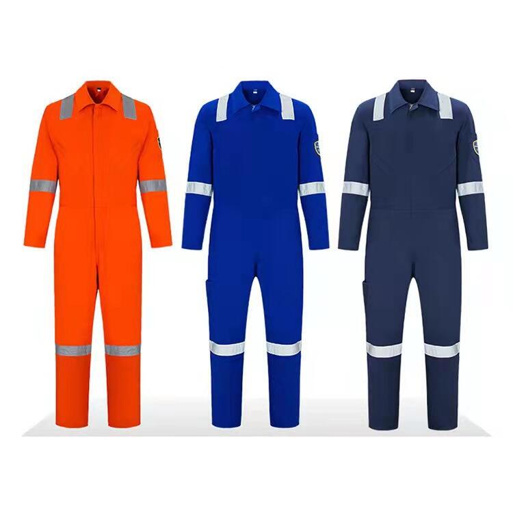 Wholesale Workwear Cotton Flame Retardant Coverall Fire Resistance Clothing Pilot Coveralls with Reflector manufacture