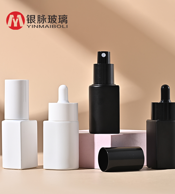 Sustainable Sophistication: Yinmai Dropper Bottles for Eco-Conscious Beauty