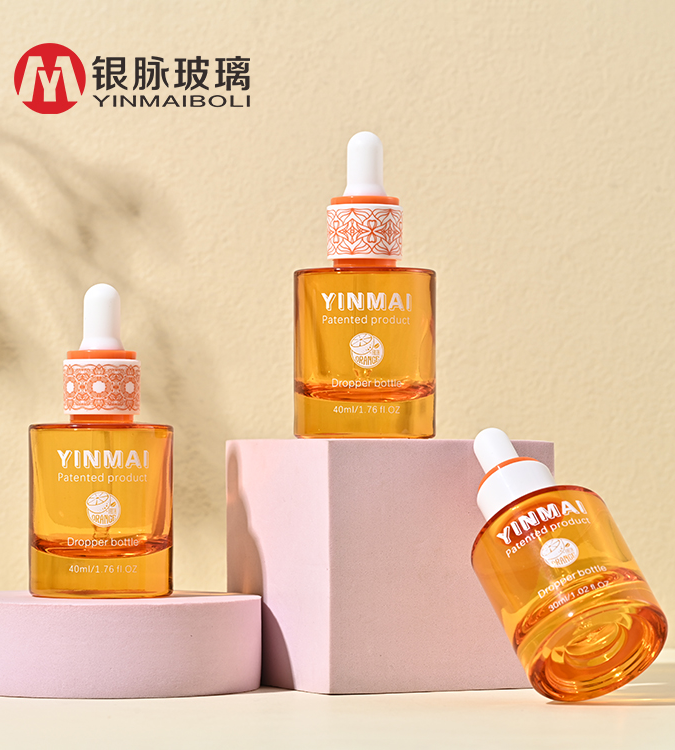 On-the-Go Glamour: Yinmai Dropper Bottles for Skincare Anywhere