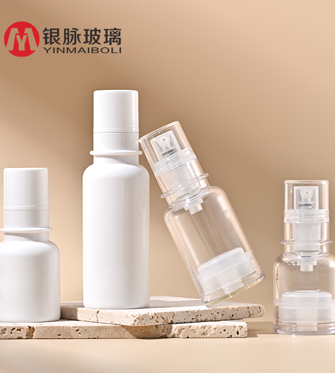 Style Meets Functionality in Our Airless Bottle Collection