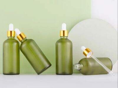 So vermeiden Sie Bruch bei einer langlebigen Glasölfalsche mit Tropfer