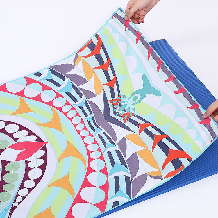 Custom Print Lightweight Non-Slip Microfiber Yoga Mat Towel details