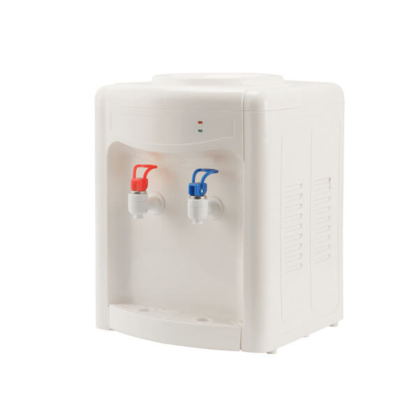 A Sleek and Stylish Way to Stay Refreshed Throughout the Day