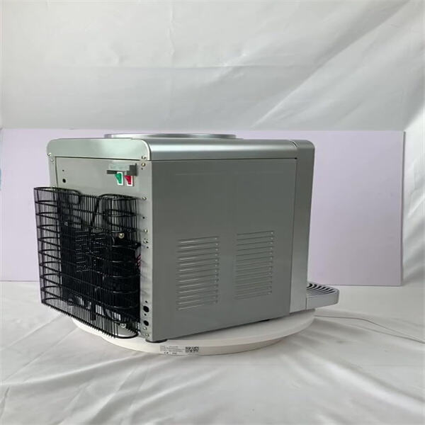 The Tabletop Ice Maker