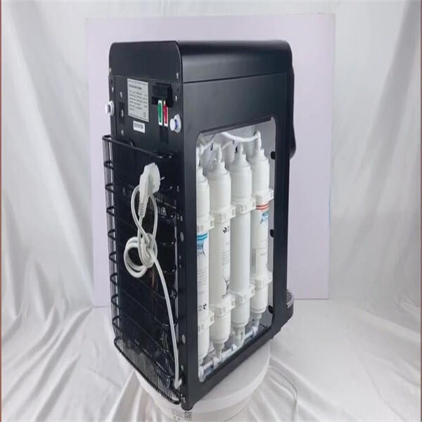 Easy Installation and Maintenance of a Benchtop Water Filter