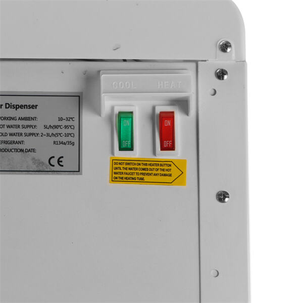 Experimenta la Comodidad de Acceder Instantáneamente a Agua Filtrada Caliente y Fría.