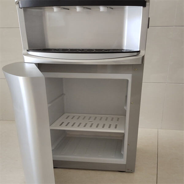 A sleek solution to your hydration needs