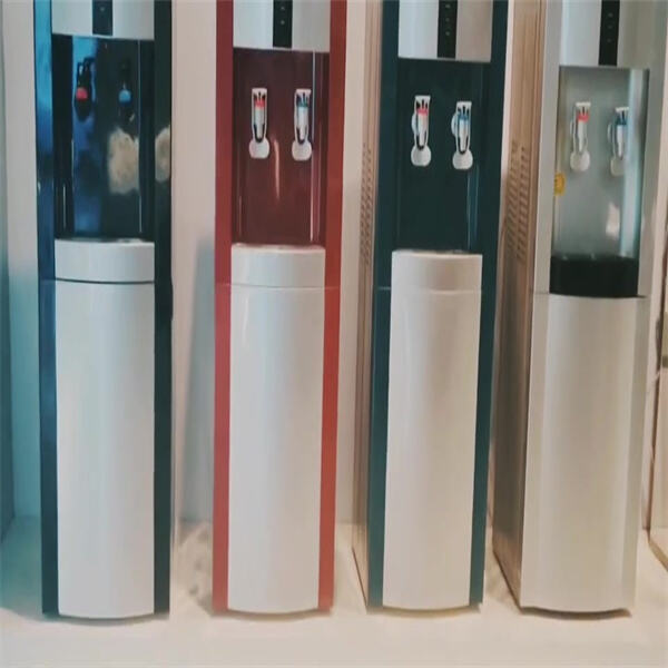 Schlank und stylisher weißer Wasserspender für Ihr Zuhause oder Büro