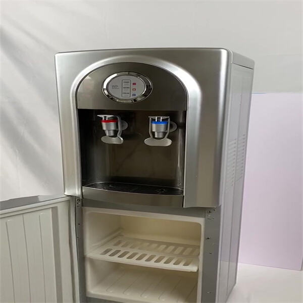 Bleib unterwegs gut hydratiert mit einem Wasser-Tankspender