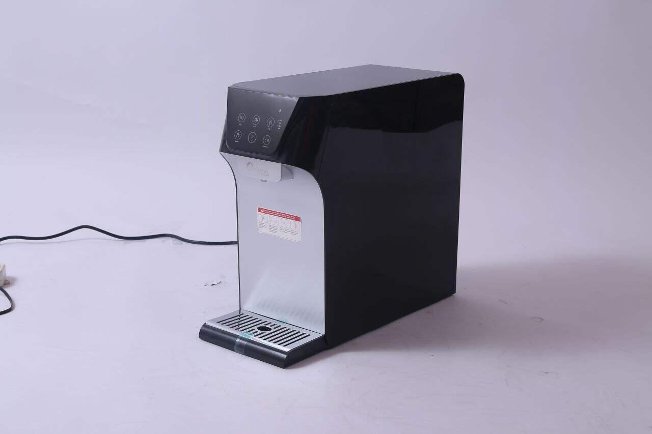 Experience Refreshing Water without the Worry with a Water Dispenser and Purifier Comb