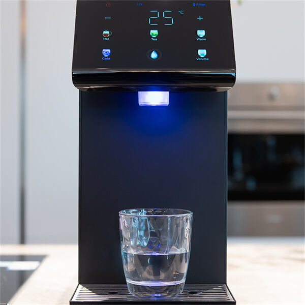 عزز معنويات الموظفين ورضاهم مع خياراتنا المتطورة لأجهزة تبريد المياه، المثالية لأي بيئة مكتبية.