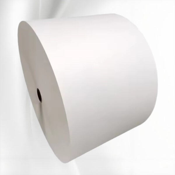 كيف يمكن أن يؤثر اختيار مادة كوب القهوة على جهود إعادة التدوير؟