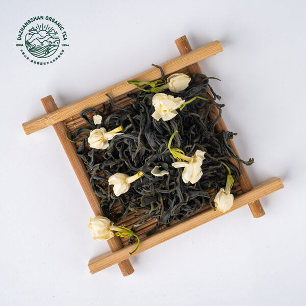 Indulge in the Wonderful Aroma of Jasmine Loose Leaf Green Tea