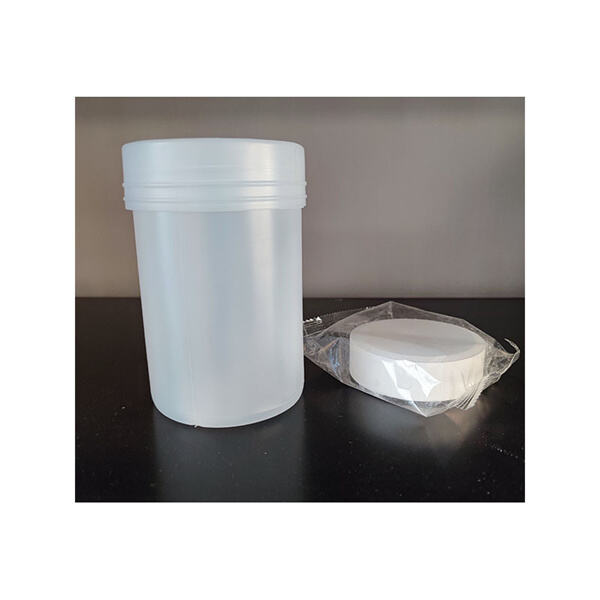 Convenient and easy-to-use chlorine tablets for busy pool owners