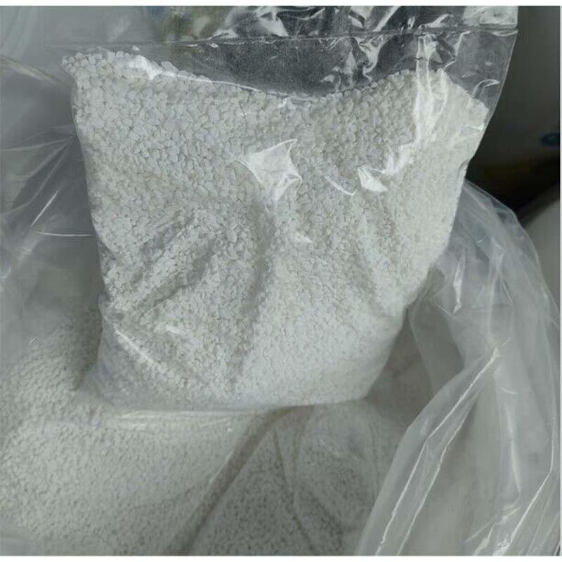 Effective and easy-to-use swimming pool chemicals tablets