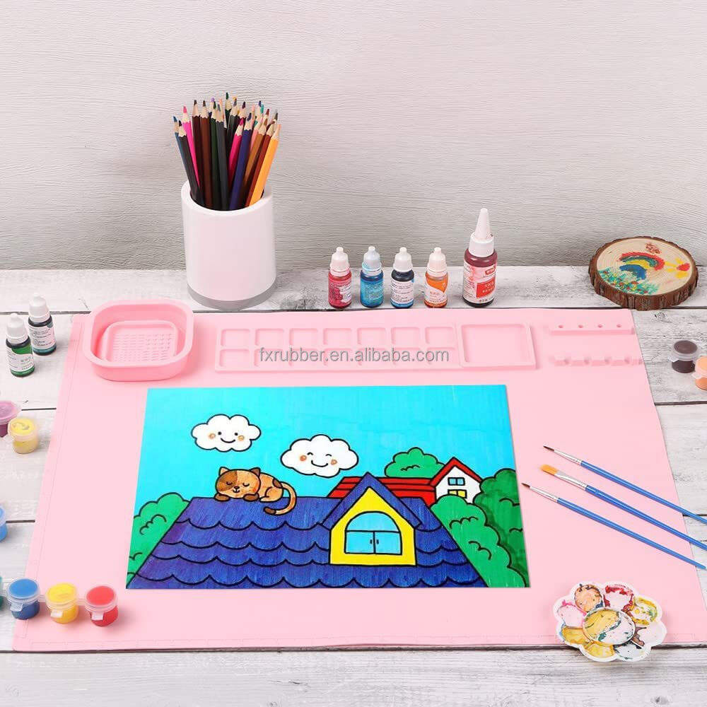 Erasable Magnetic Silicone Children's Drawing Pad Silicone Cardboard Painting & DIY Writing Board for 2-7 Year Olds Unisex Use factory