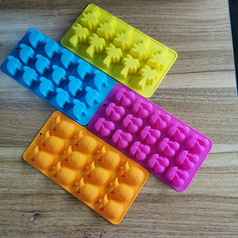 Customization Cherry Pineapple Coconut Flamingo Fruit shapesilicone ice cube tray lattice mold fruit chocolate mold DIY mold supplier