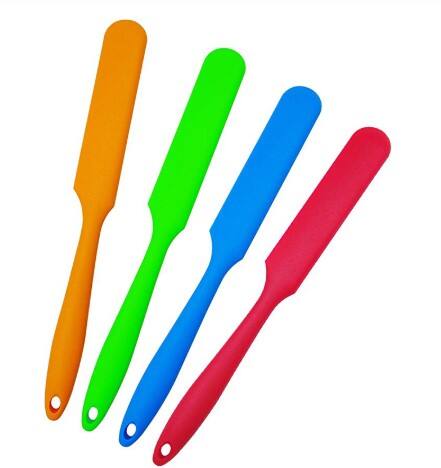 Silicone Spatula Heat Resistant Butter Cream Cake Icing Spatula Scraper Pastry Spatula Mixing Batter Scraper Silicone Brush supplier