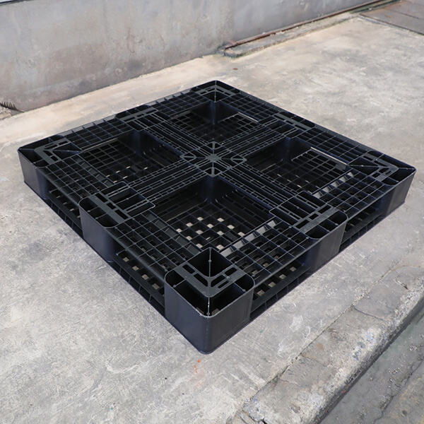 Black Plastic Pallets, a Source of Long-Term Cost Savings