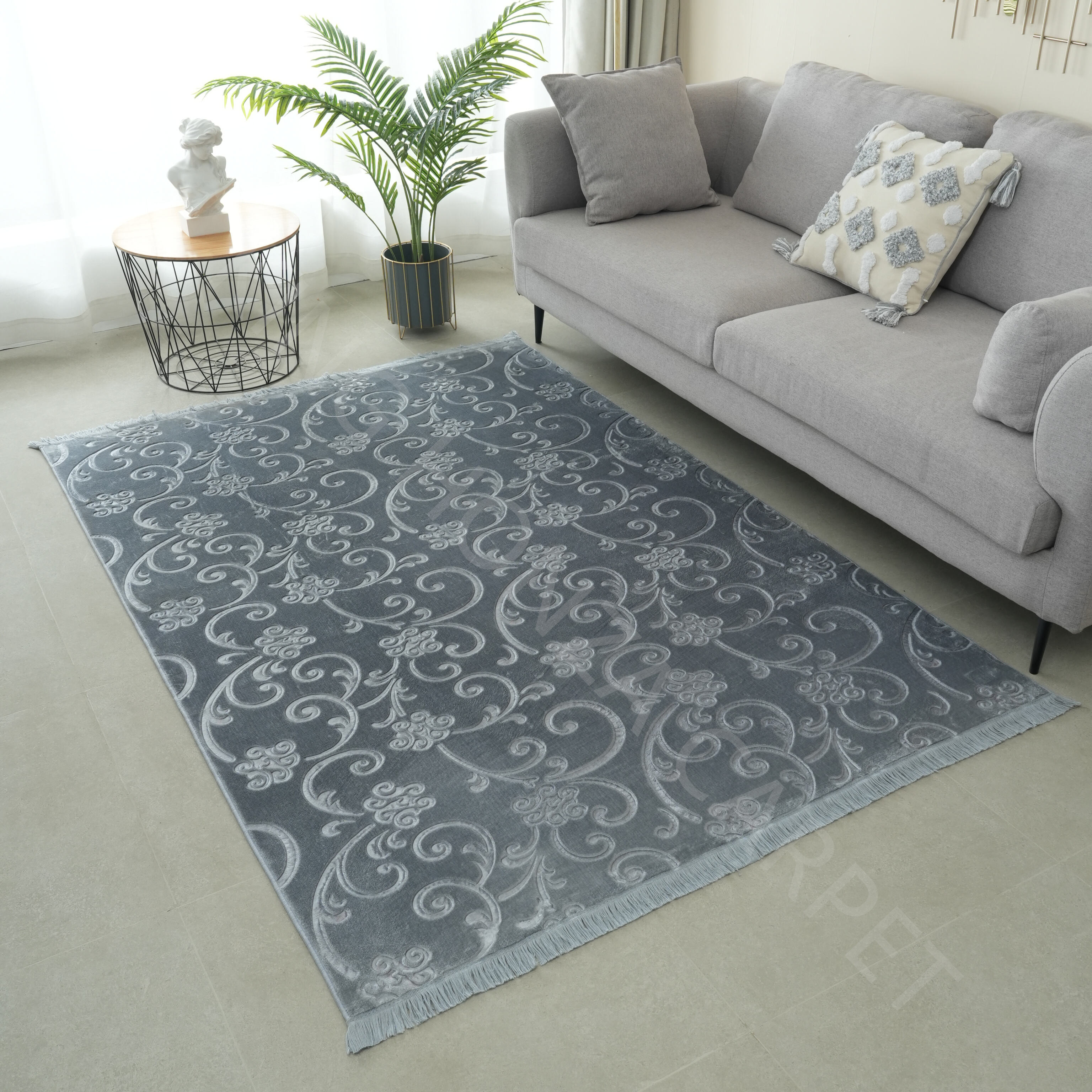 Factory supply classical raschel embossed carpet with tassel factory