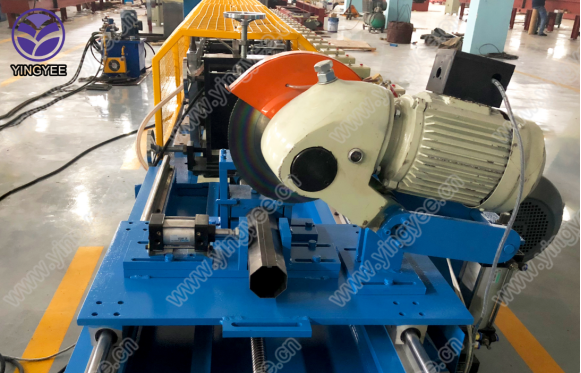 Octagonal Tube Roll Forming Machine matched with PU foam roller shutter door machine factory