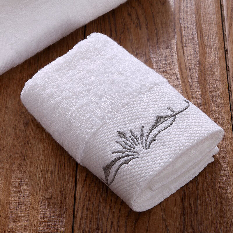 Soft Comfortable 100% cotton hotel towel set with Embroidery logo toallas supplier