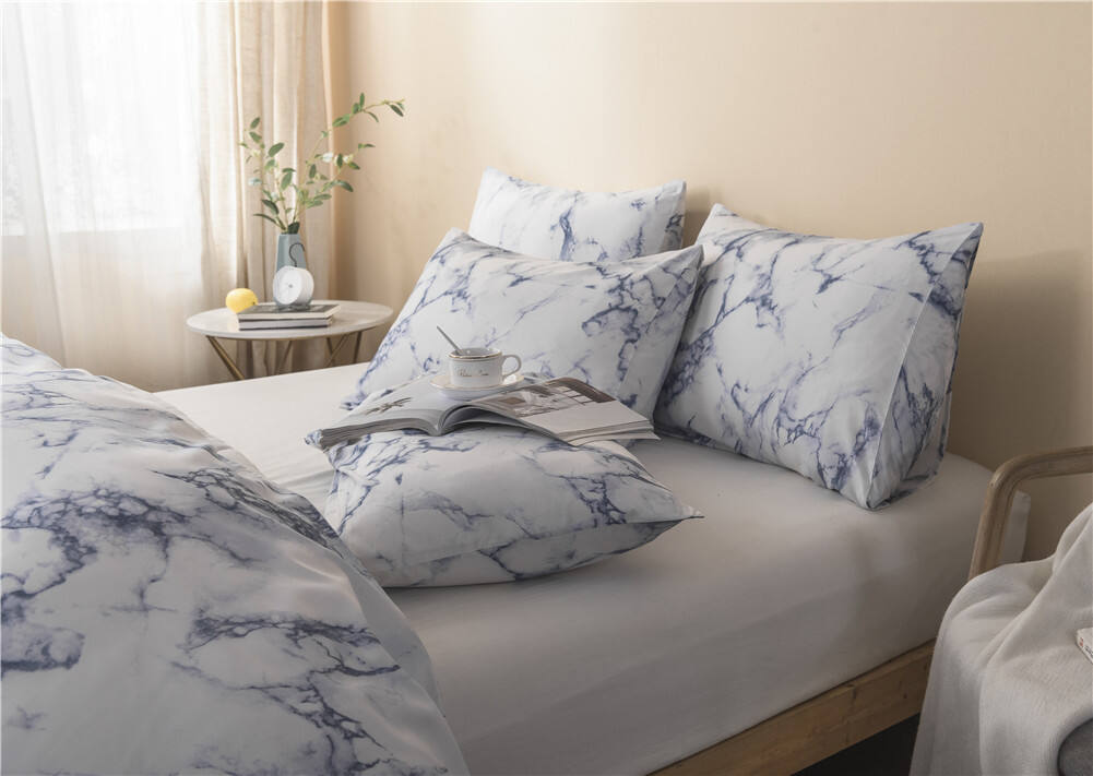 Hot sale polyester luxury breathable comfortable bedding set bedsheet supplier