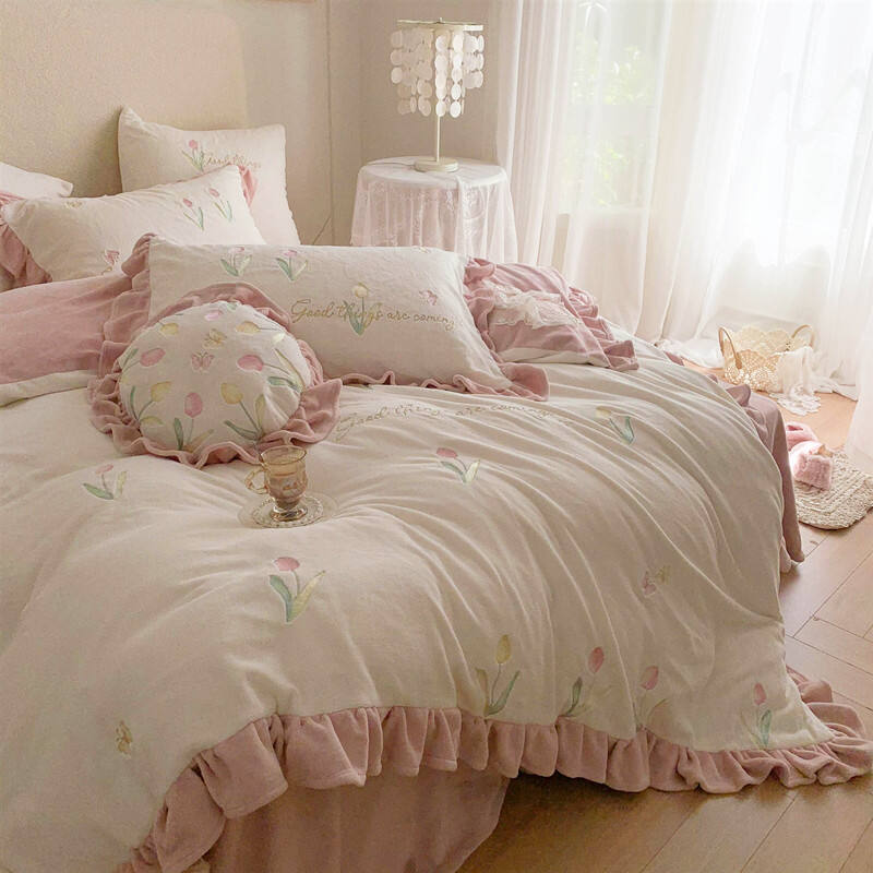 High quality Soft 100% Cotton Lovely Bed Sheets Duvet Cover Set Pillow case Custom Design Bedding Set manufacture