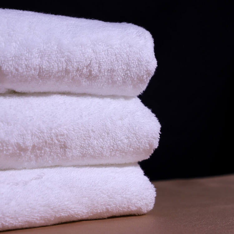 High absorbent plain white 16S hotel bath towel for SPA supplier