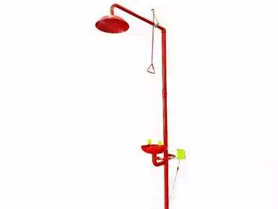 Why Safety Showers with Eye Wash Are Essential for Workplace Safety