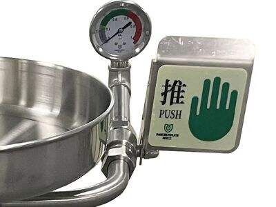 The Benefits of Installing Safety Showers with Eye Wash Stations in Laboratories
