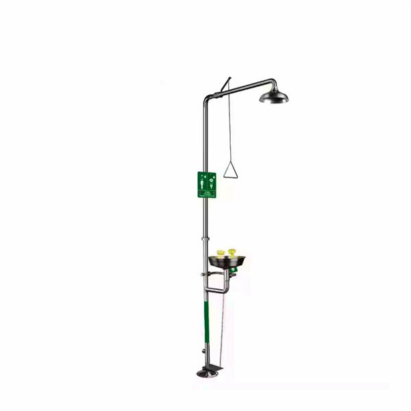 The Benefits of Emergency Drench Showers in Chemical Accidents