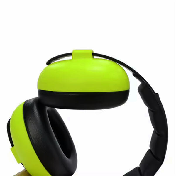 Perfect for outdoor activities and winter sports, our ear muffs are a must-have