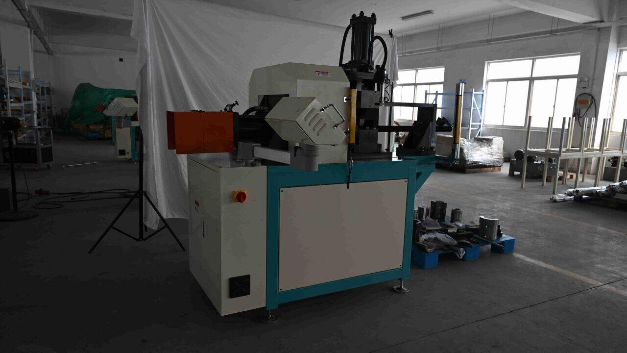 ظهور أجهزة CNC