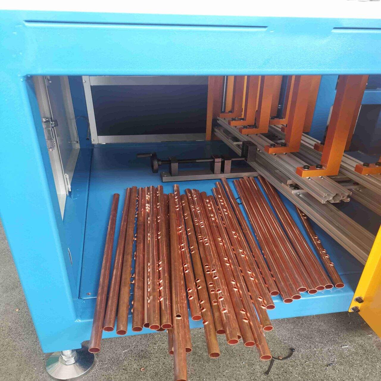 Streamline your production process with CNC tube punching equipmen