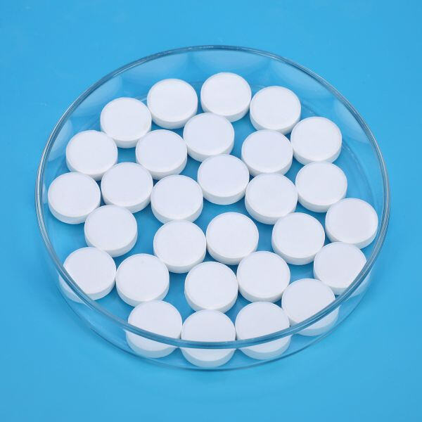 Convenient and effective sanitisation with stabilised chlorine tablets