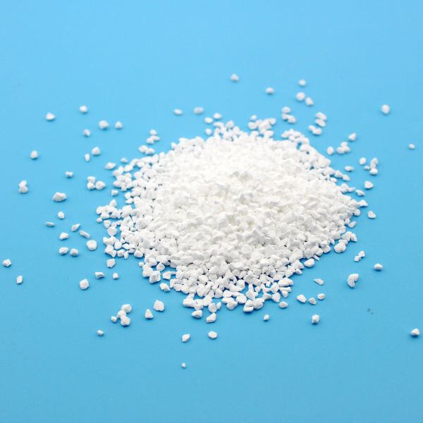 Keeping your pool clean with Tcca 90 granules