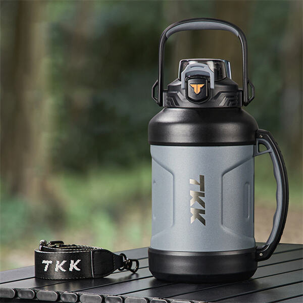 Say goodbye to plastic bottles and switch to a Big stainless steel water bottle today